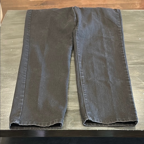 Bandolino Women’s Black Amy Jeans - 16 - Picture 4 of 5